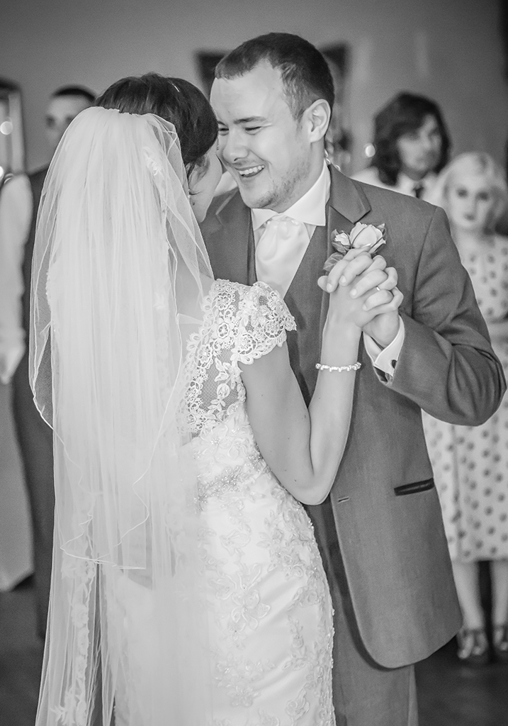 doxford-hall-wedding-first-dance