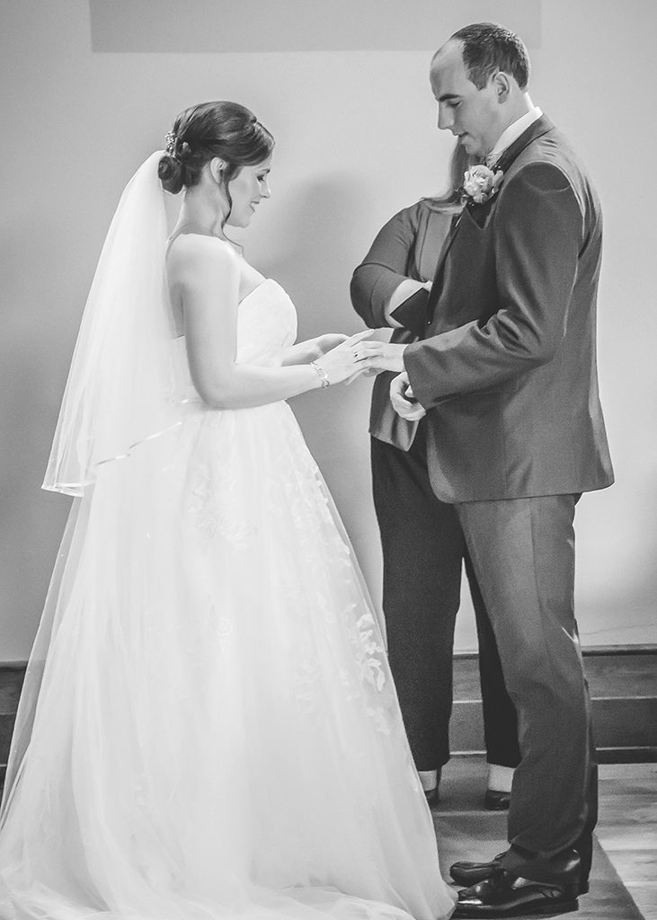 exchanging rings alnwick castle