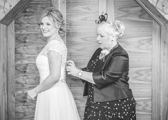 jesmond dene house wedding bride and mum dress