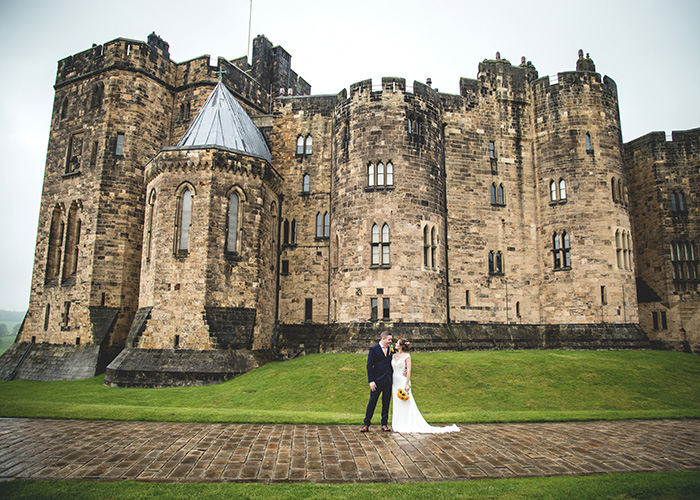 alnwick castle hogwarts wedding backdrop