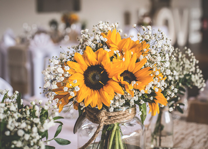 sunflower and gypsophila table decoration